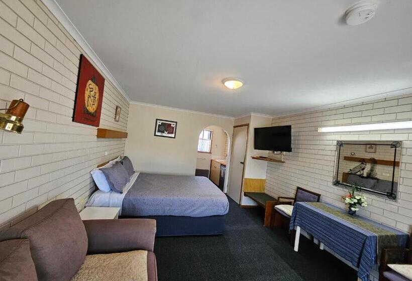 Номер Executive, Alfred Motor Inn