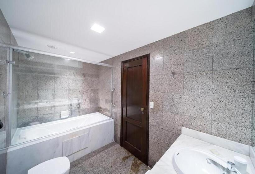 سوئیت با تخت بزرگ, Bourbon Hotel & Suites Curitiba