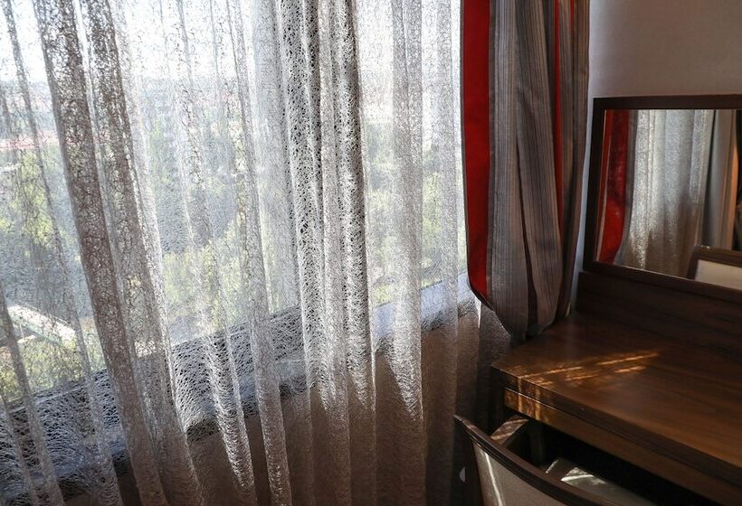 اتاق سوپریور, Movenpick Hotel Sarajevo