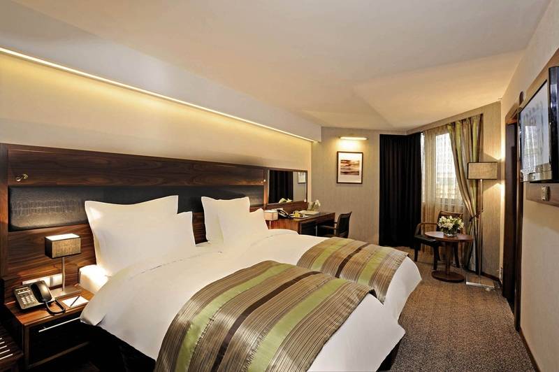اتاق لوکس با تخت بزرگ, Movenpick Hotel Sarajevo