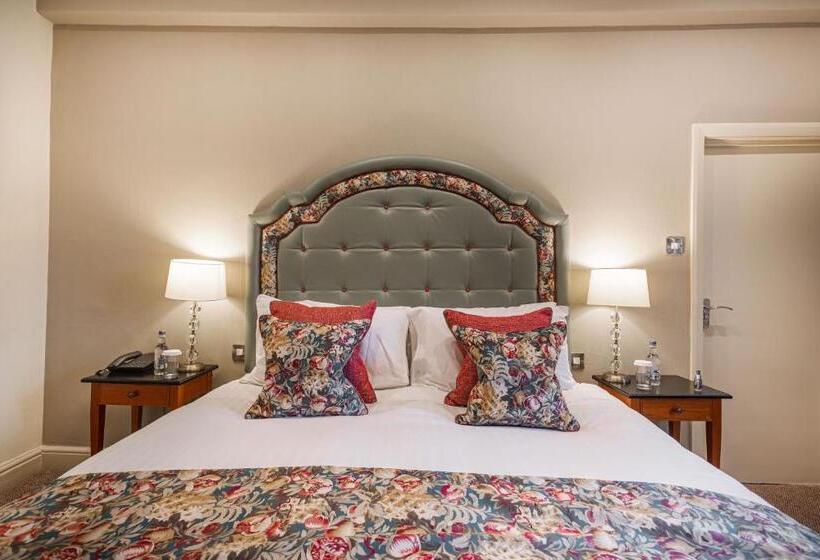 اتاق سوپریور, The Wynnstay Hotel, Oswestry, Shropshire