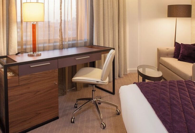 Номер Стандарт, Crowne Plaza London Kings Cross, An Ihg