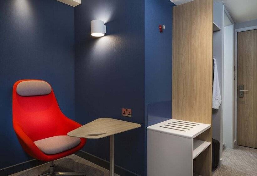 Номер Стандарт Двуспальная Кровать, Holiday Inn Express Belfast City, An Ihg