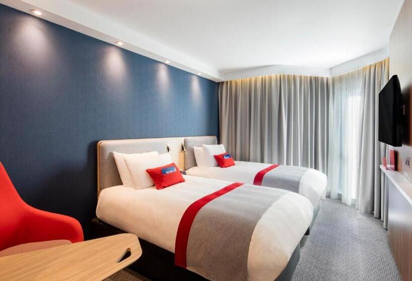 Номер Стандарт, Holiday Inn Express Belfast City, An Ihg