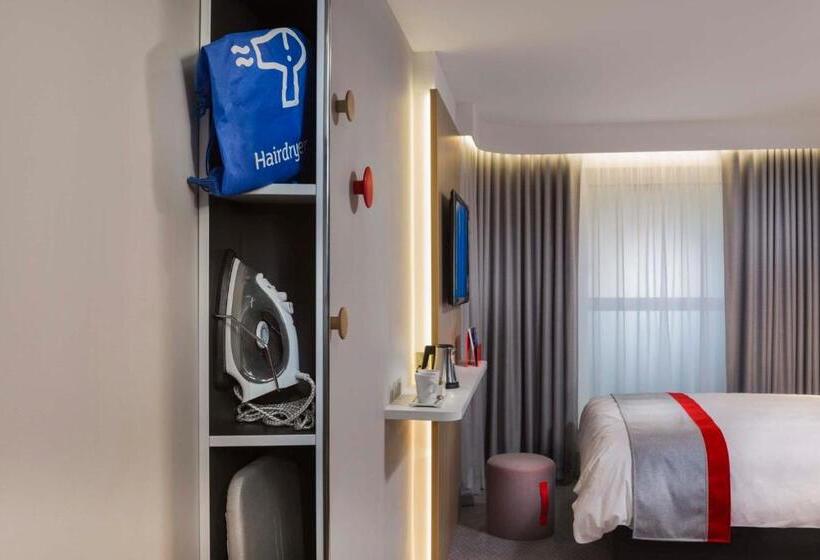 Номер Стандарт Двуспальная Кровать, Holiday Inn Express Belfast City, An Ihg