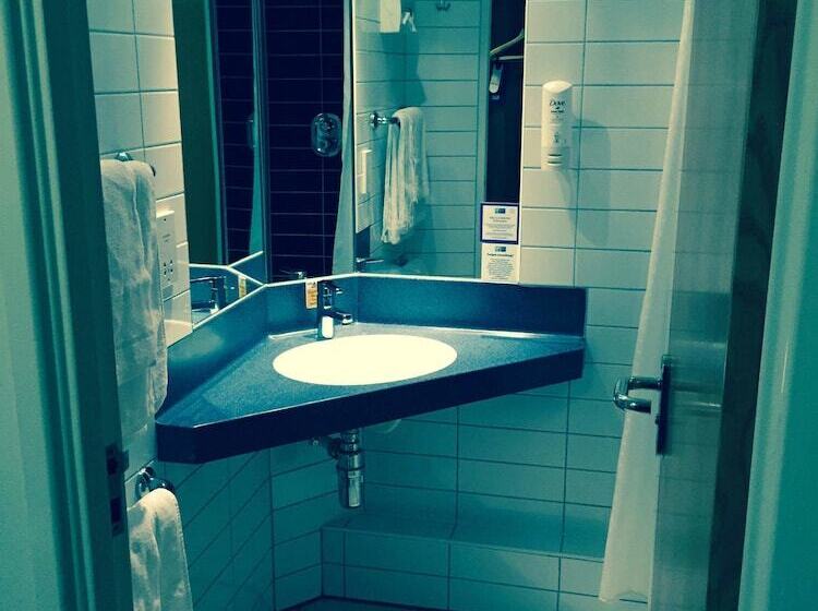 Номер Стандарт, Holiday Inn Express Glenrothes, An Ihg