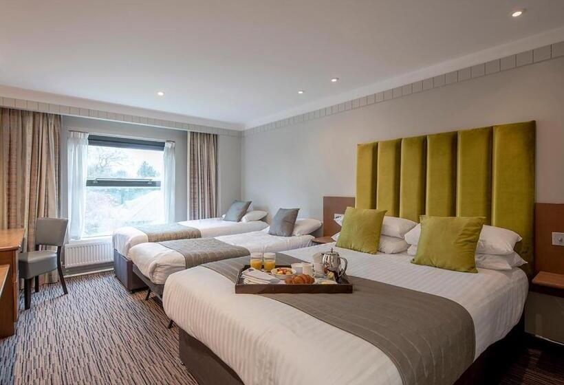 Семейный Номер, Hogs Back Hotel & Spa