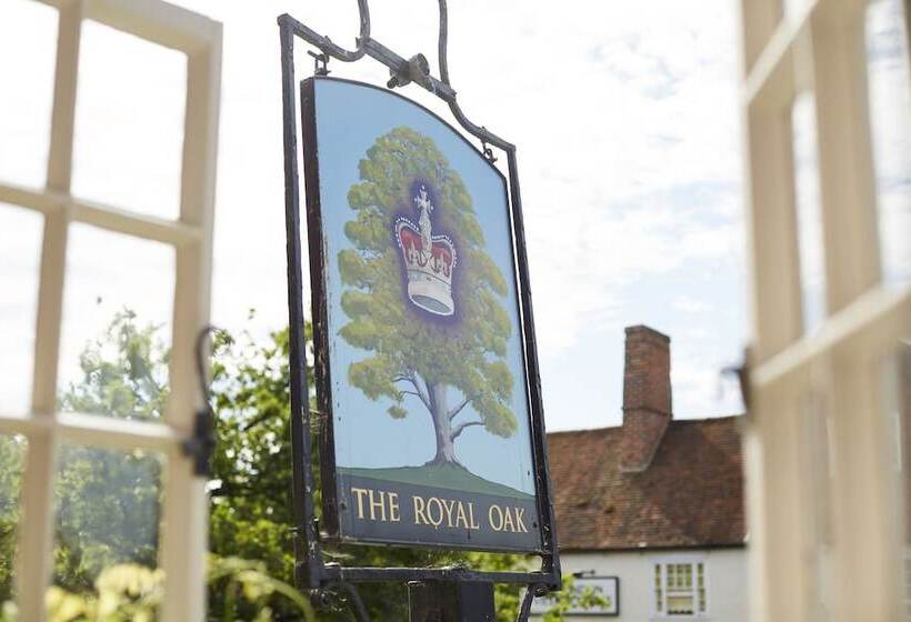 Номер Стандарт, The Royal Oak, Yattendon