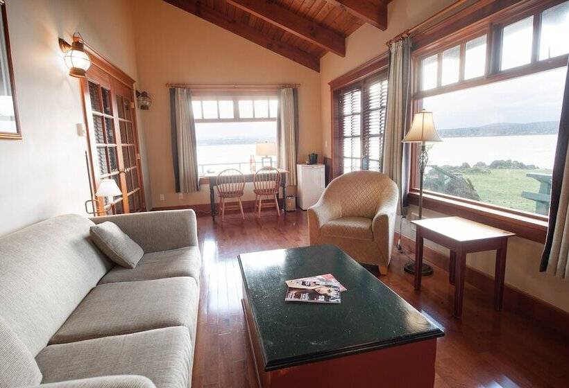 套房, April Point Resort