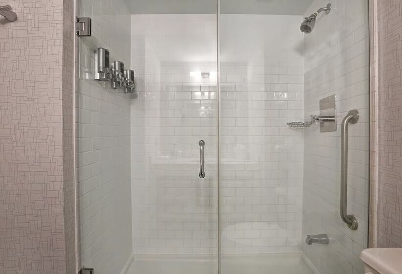 デラックスルーム, Four Points By Sheraton Toronto Mississauga