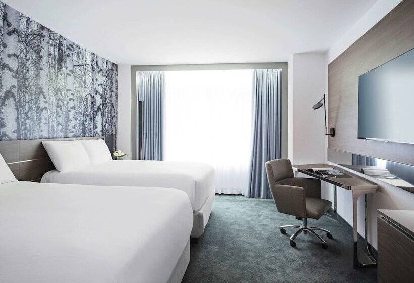 Quarto Superior, Novotel Montreal Center