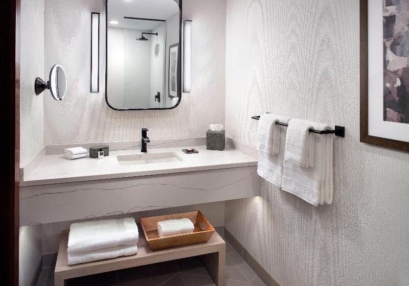 חדר סופריור, Novotel Montreal Center