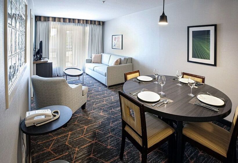 침실 2개 스위트, Holiday Inn Osoyoos