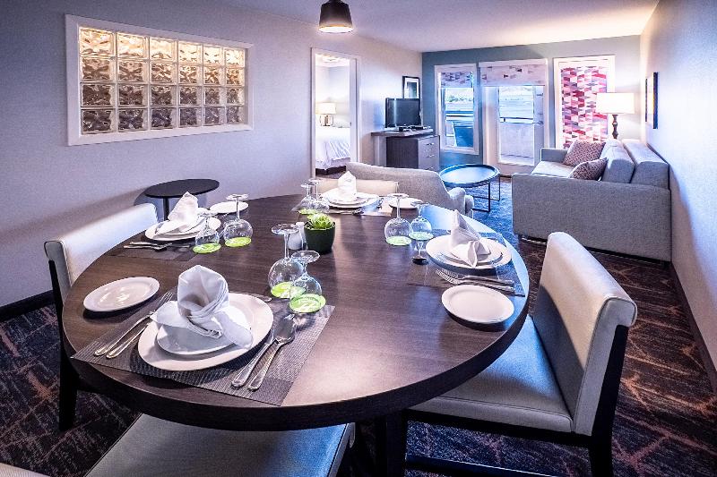 침실 2개 스위트, Holiday Inn Osoyoos
