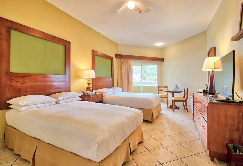 اتاق استاندارد با 2 تخت دوبل, Fiesta Resort Central Pacific   All Inclusive