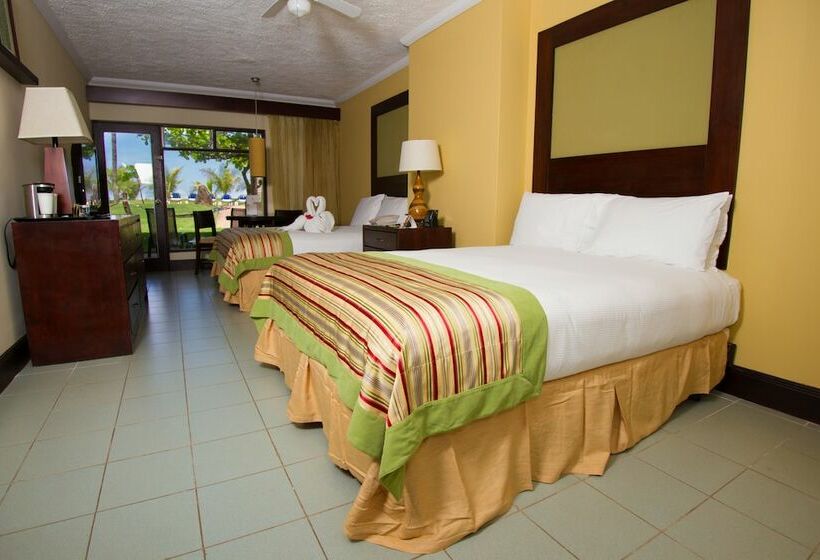 اتاق استاندارد با تخت بزرگ, Fiesta Resort Central Pacific   All Inclusive