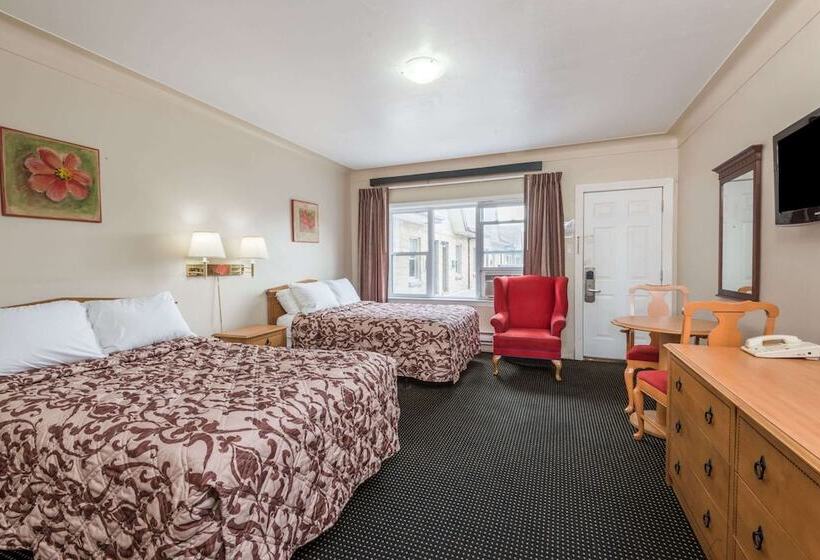 ２ダブルベッドのスタンダードルーム, Knights Inn London Ontario