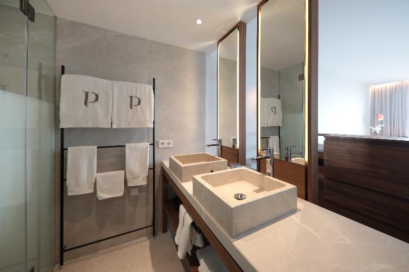 اتاق سوپریور یک تخته, Park Plaza Bonaparte Boutique