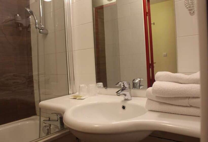 Номер Стандарт, Euro Hôtel Paris Créteil