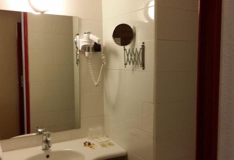 Номер Стандарт, Euro Hôtel Paris Créteil