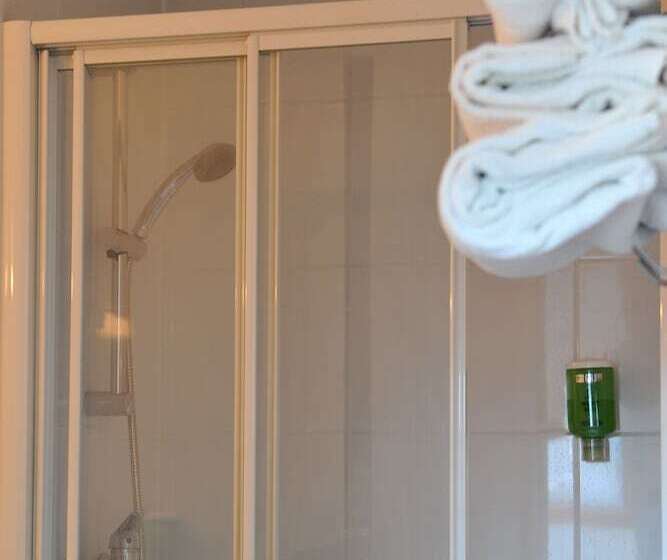 Номер Стандарт, Hôtel éden   Metz Nord   Woippy   Porte Du Luxembourg