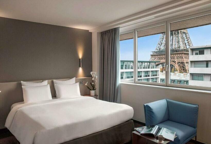 キングサイズベッドのスーペリアルーム, Pullman Paris Tour Eiffel