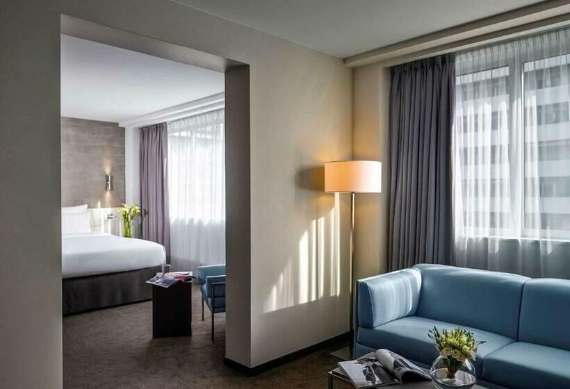 ジュニアスイート, Pullman Paris Tour Eiffel