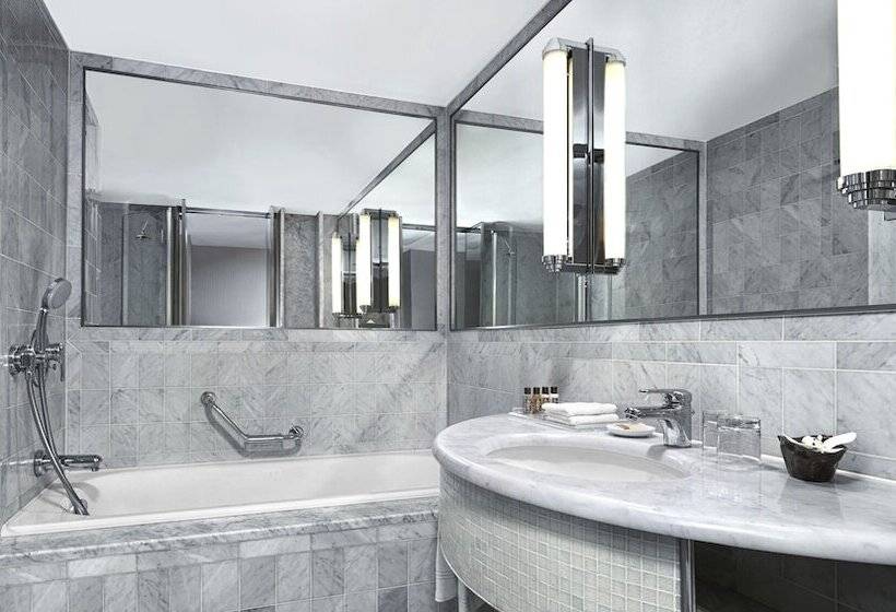 Номер Deluxe, Sheraton Paris Charles De Gaulle Airport