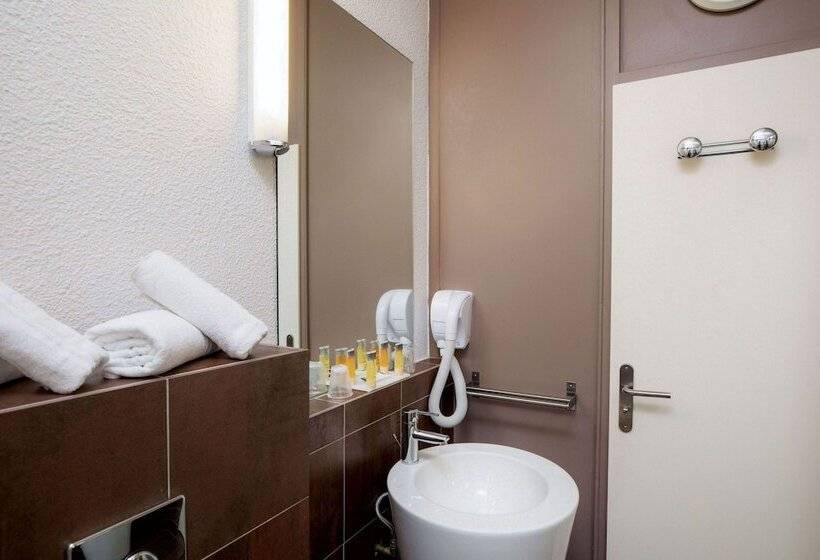 Номер Стандарт с Балконом, Sowell Hotels Le Pas Du Loup