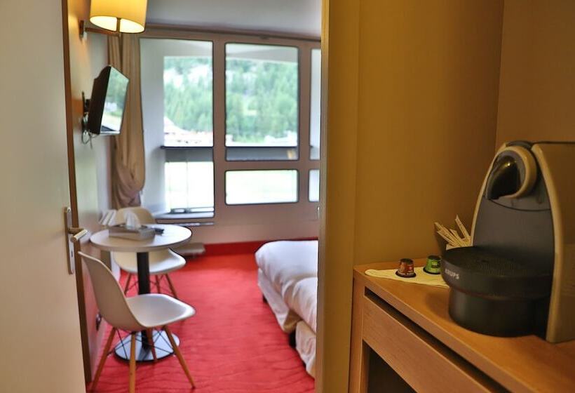 Номер Стандарт с Балконом, Sowell Hotels Le Pas Du Loup