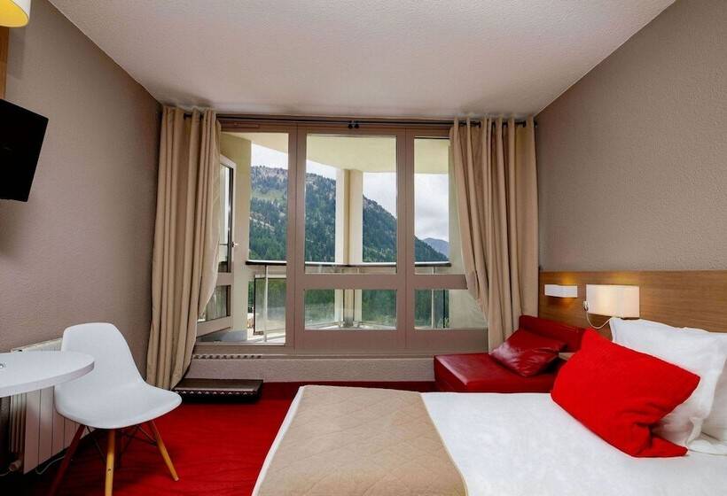 Номер Стандарт Трехместный, Sowell Hotels Le Pas Du Loup