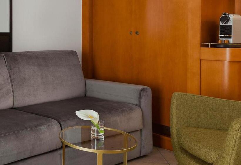 스탠다드 스튜디오, Neho Suites Cannes Croisette