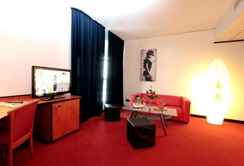 Полулюкс, Ara Hotel Comfort