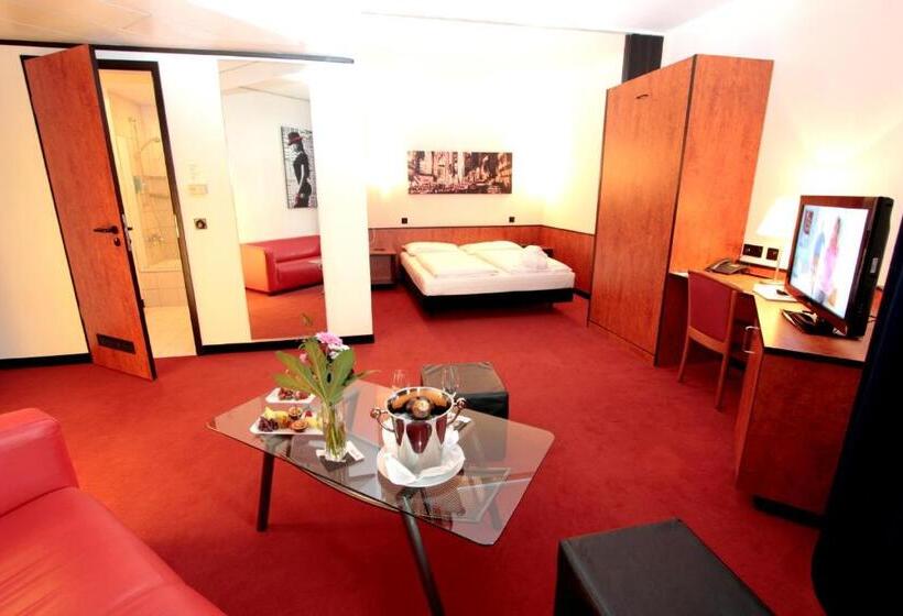 Полулюкс, Ara Hotel Comfort