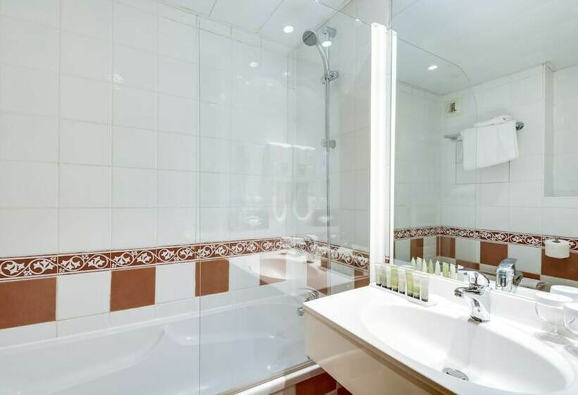 اتاق استاندارد سه نفره, Villa Alessandra