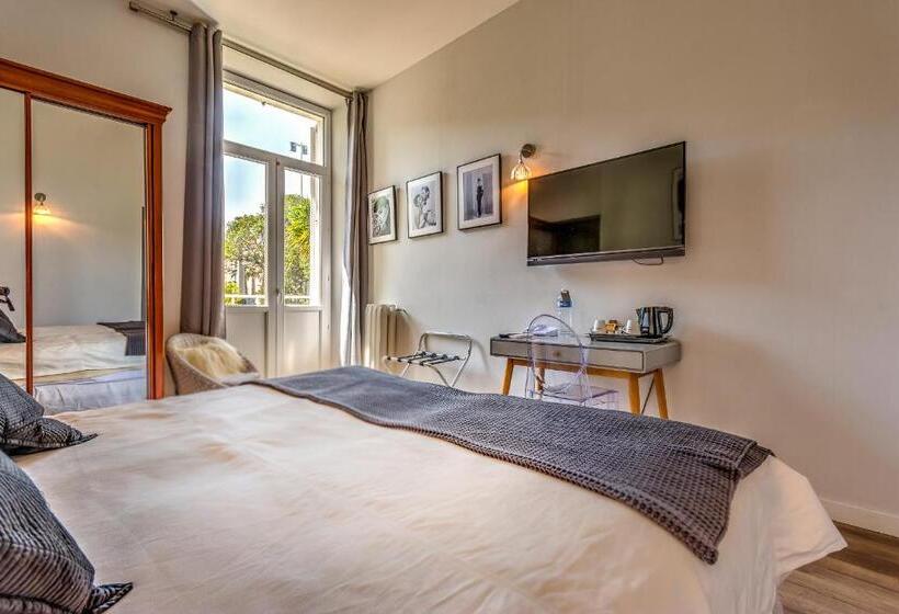 Quarto Prestige, Villa Claudia Hotel Cannes Centre   Parking
