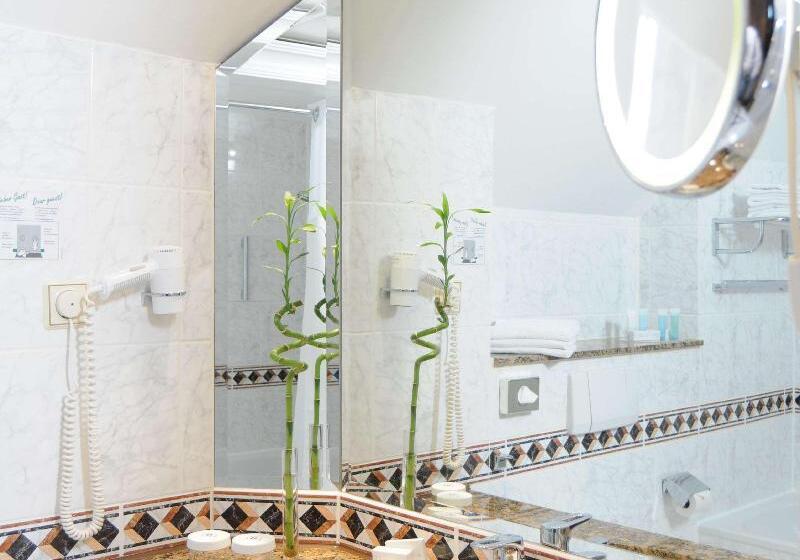 اتاق استاندارد با تخت بزرگ, Brunfels Hotel, In The Unbound Collection By Hyatt