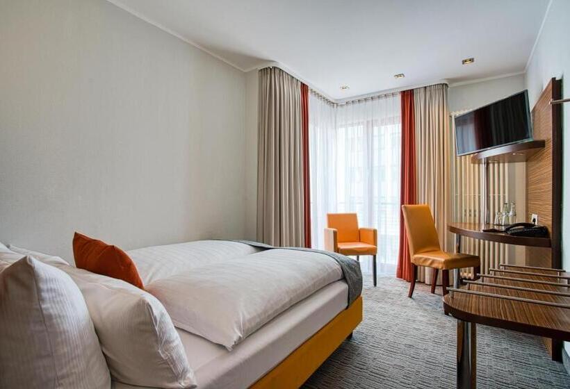 اتاق اکونومی, Kommerzhotel Köln