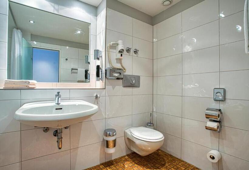 اتاق استاندارد, Kommerzhotel Köln