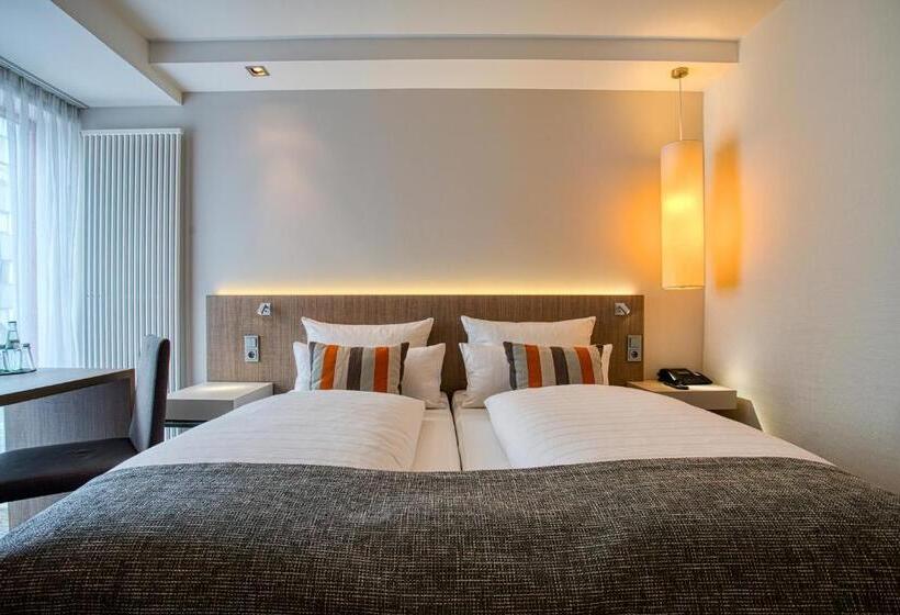 اتاق استاندارد, Kommerzhotel Köln