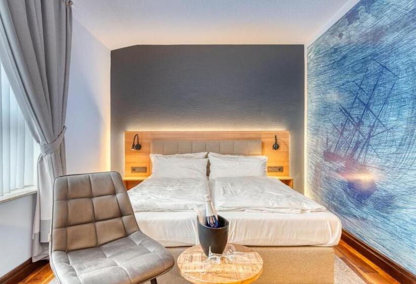 Номер Стандарт, Inselhotel König