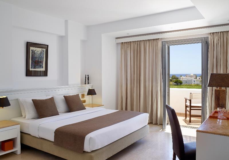 سوییت جونیور, 9 Muses Santorini Resort