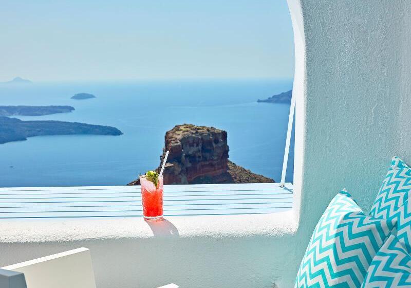 سوئیت جونیور کلاسیک, Astra Suites