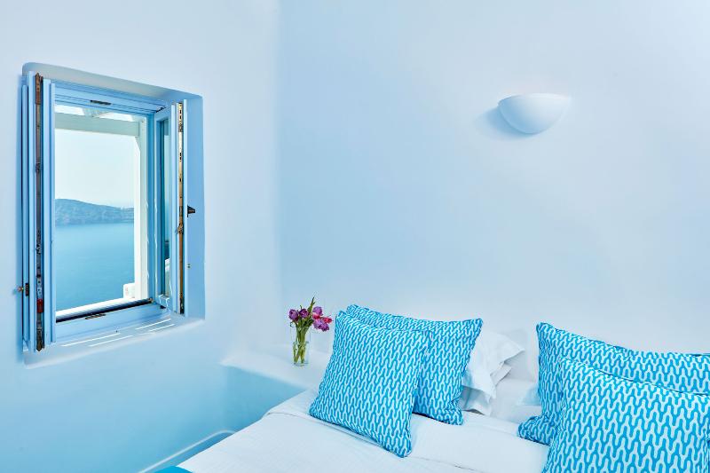 سوئیت جونیور کلاسیک, Astra Suites