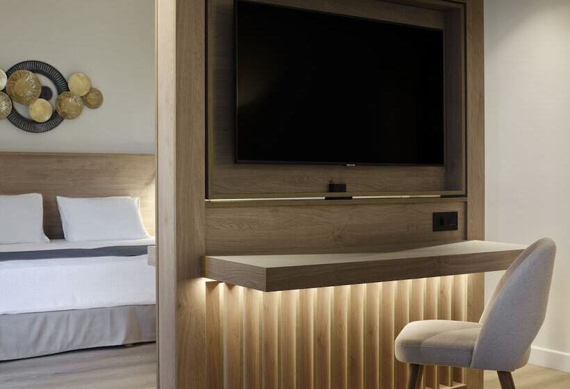 Люкс Боковой Вид на Море, Atlantica Ocean Beach Resort