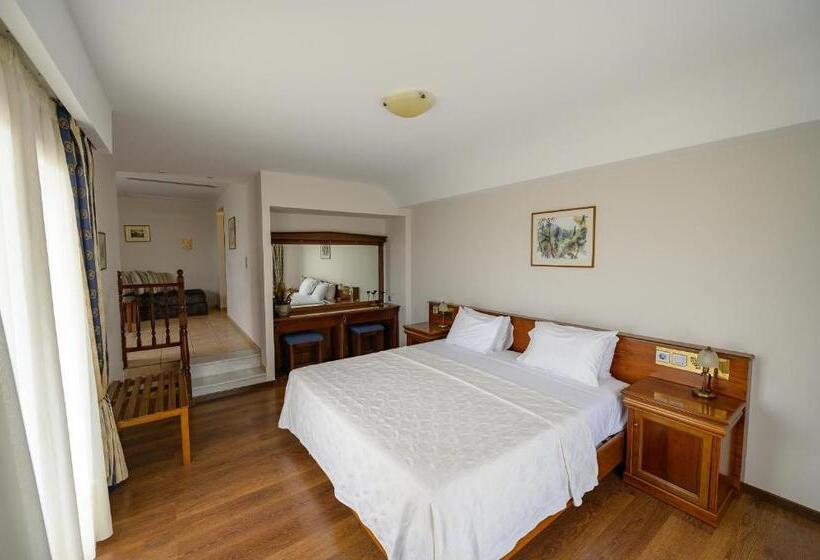 سوئیت 2 خوابه, Europa Olympia