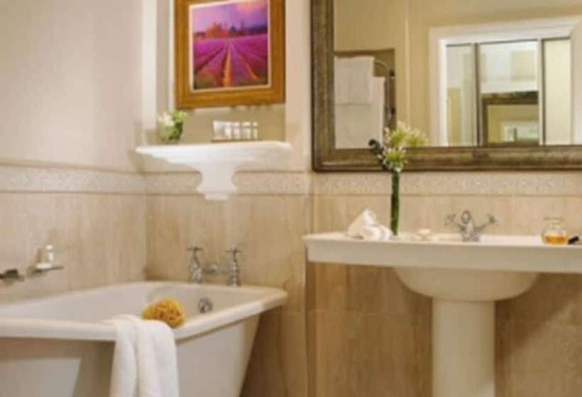 اتاق لوکس با چشم‌انداز باغ, Great Southern Killarney