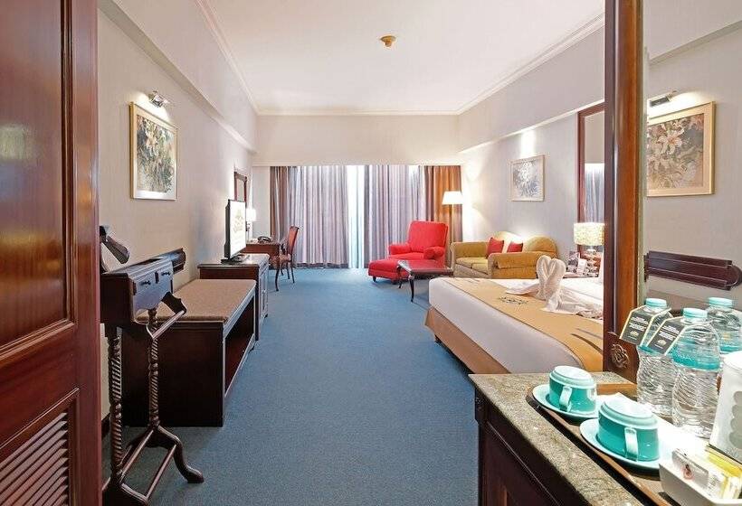 Номер Executive, Sunlake Waterfront Resort & Convention