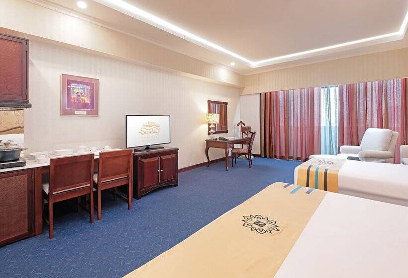 Executive Oda, Sunlake Waterfront Resort & Convention
