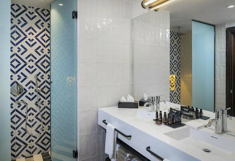 چشم‌انداز دریای سوئیت جونیور پرستیژ, Ocean Coral Spring Resort - All Inclusive